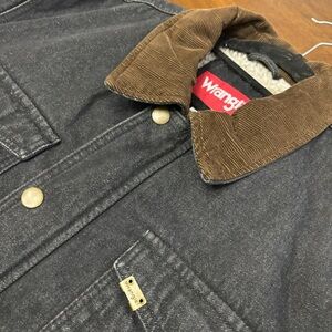 Wrangler black denim brown corduroy trim collar Sherpa lined heavy barn coat XL